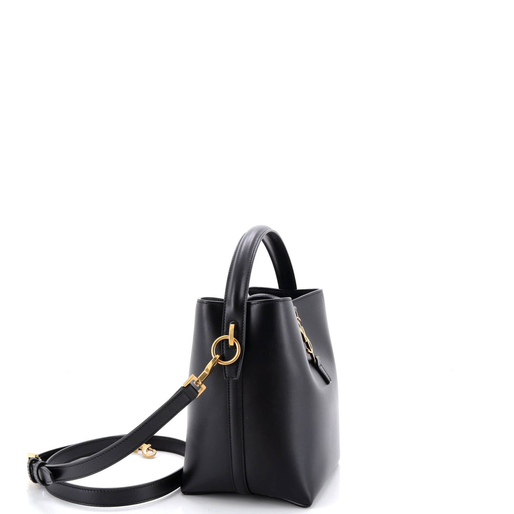 Le 37 Bucket Bag Leather Mini