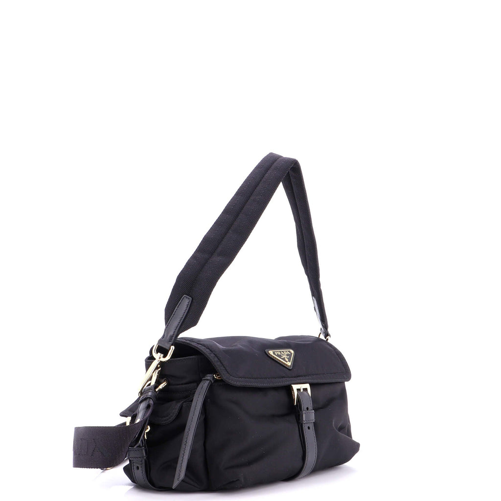 Explore Shoulder Bag Re-Nylon Medium