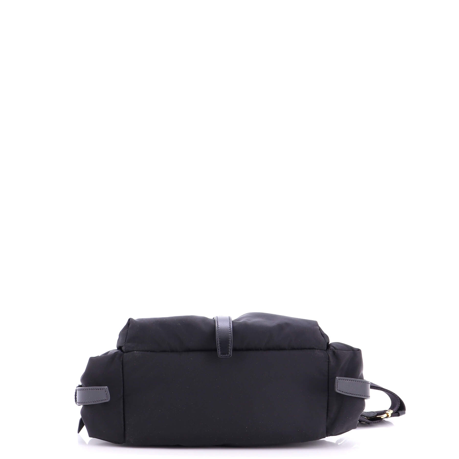 Explore Shoulder Bag Re-Nylon Medium