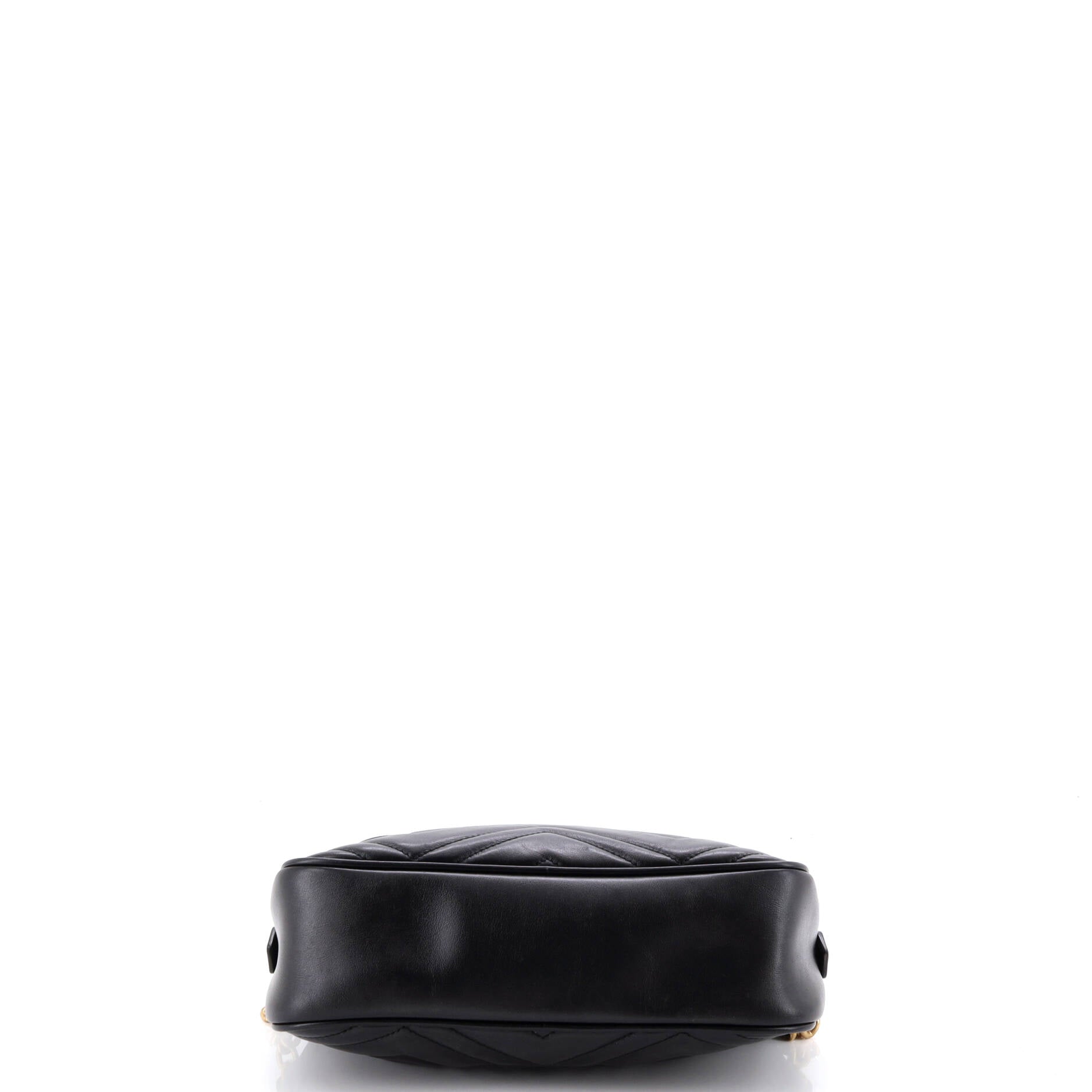 GG Marmont Shoulder Bag Matelasse Leather Small