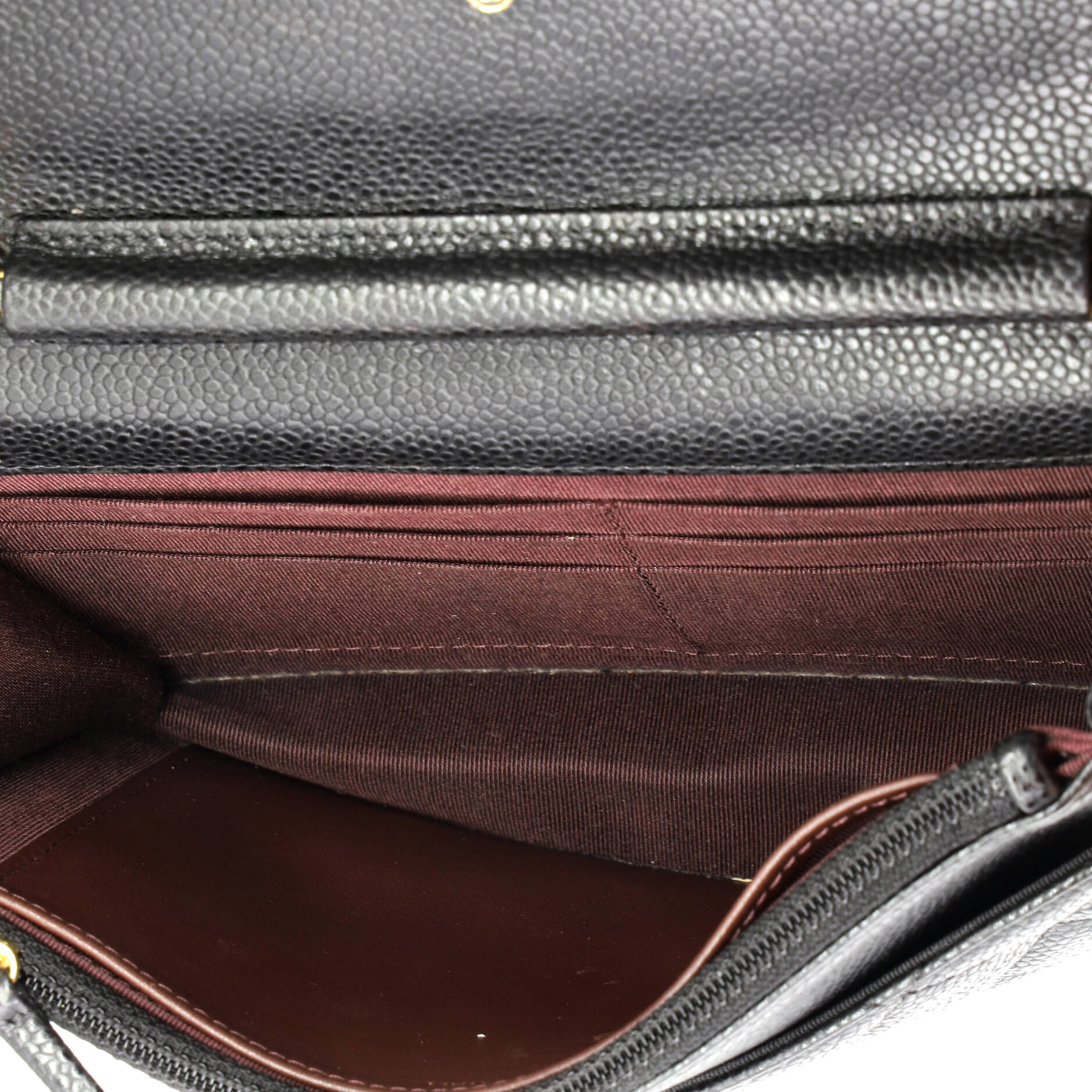 Wallet on Chain Quilted Caviar