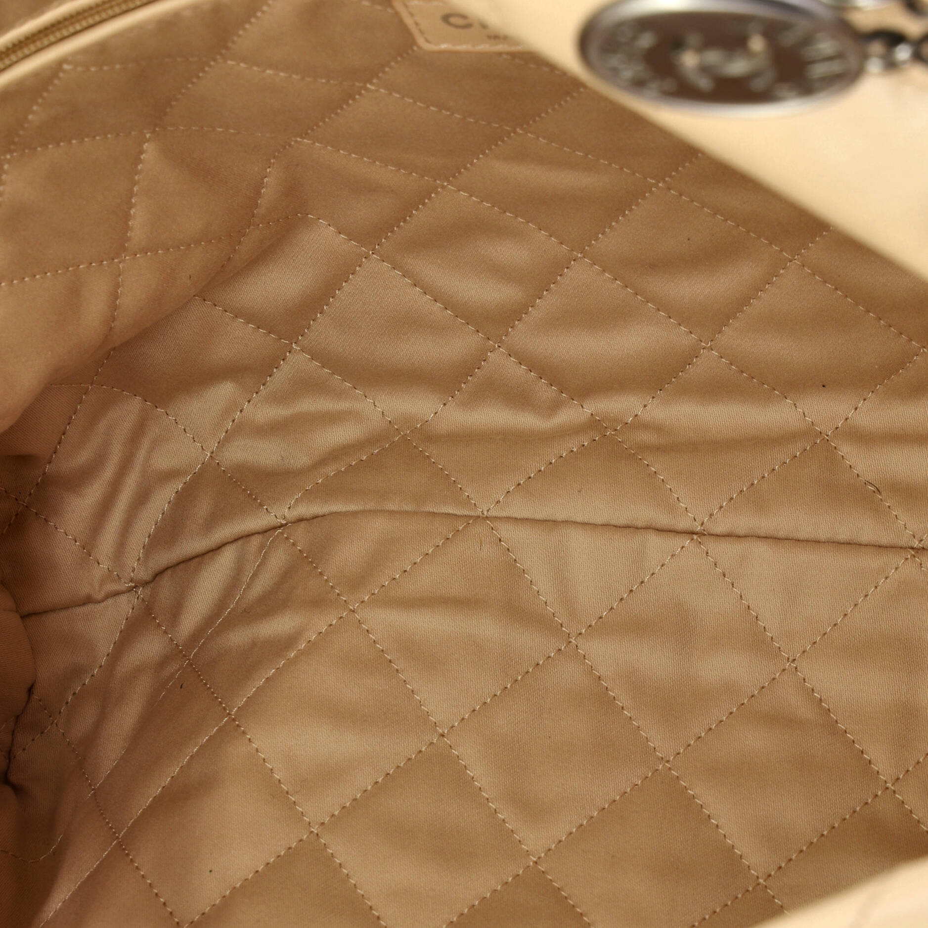22 Chain Hobo Quilted Calfskin Small