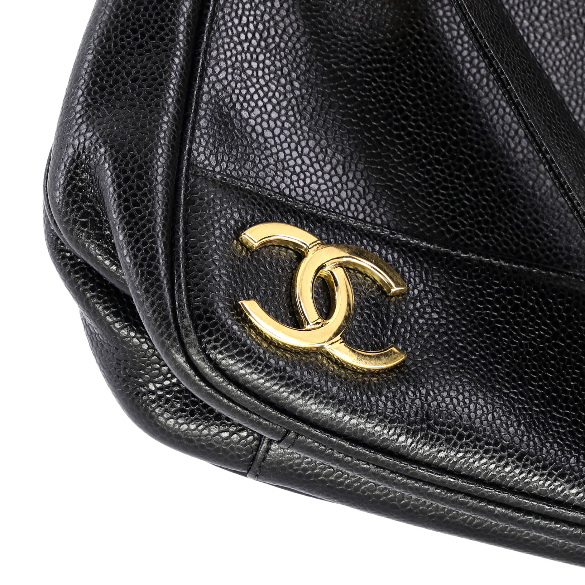 Vintage Metal CC Shoulder Bag Caviar Medium