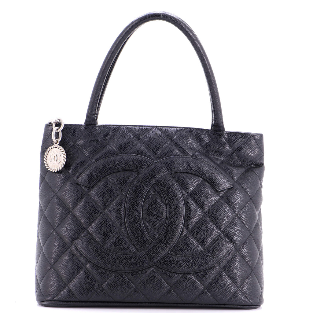 Medallion Tote Quilted Caviar