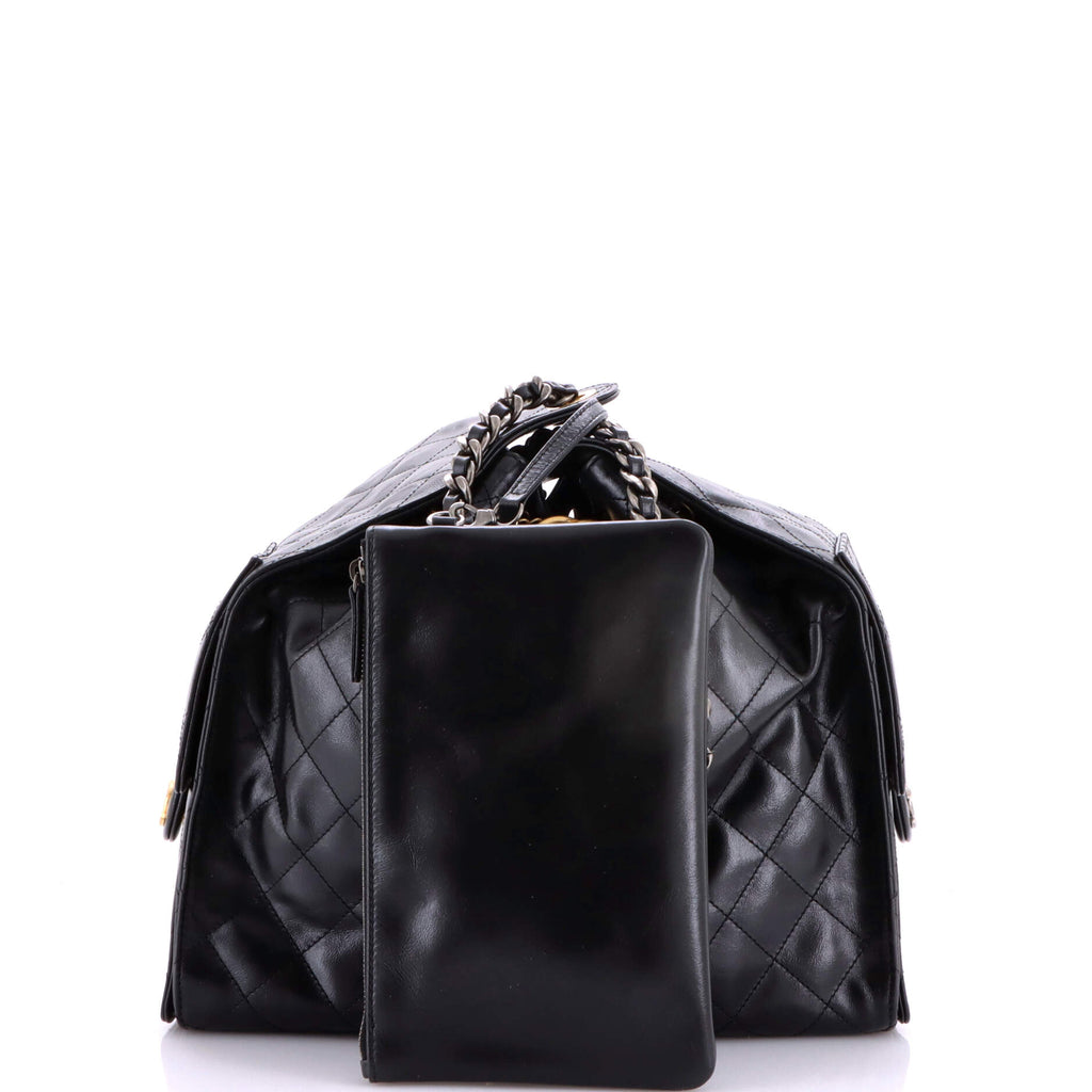 25 Hobo Bag Quilted Shiny Crumpled Calfskin Medium