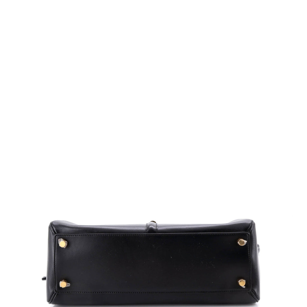 16 Top Handle Bag Grained Calfskin Medium