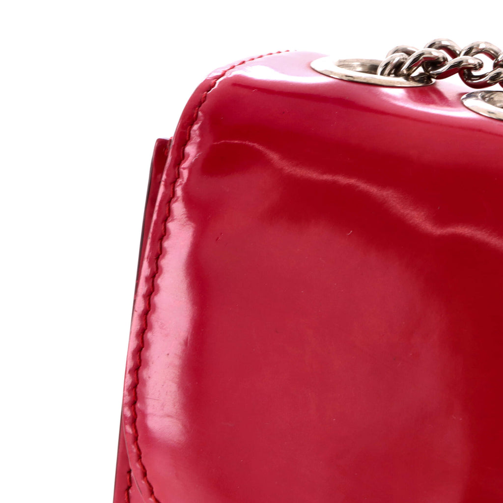 Interlocking Shoulder Bag Patent Medium