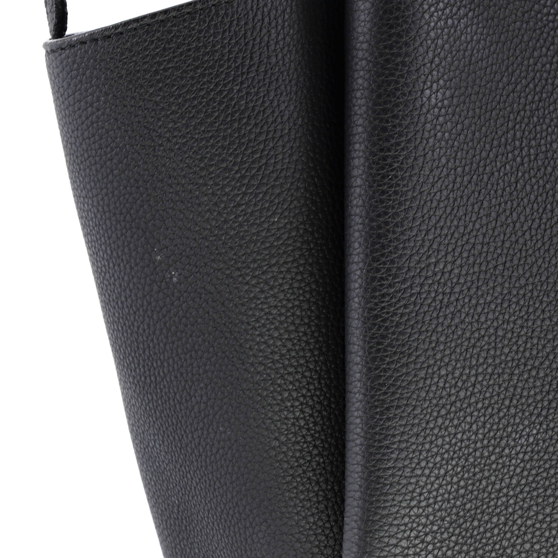 Tri-Fold Shoulder Bag Grained Calfskin Small