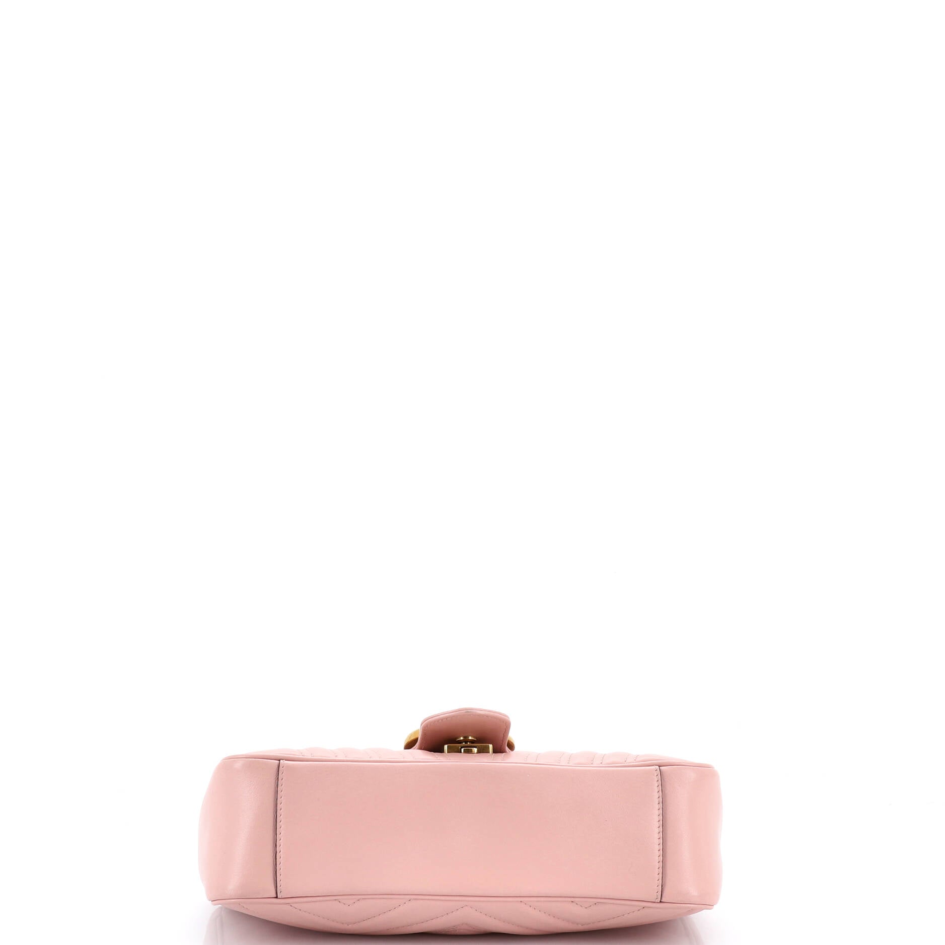 GG Marmont Flap Bag Matelasse Leather Medium