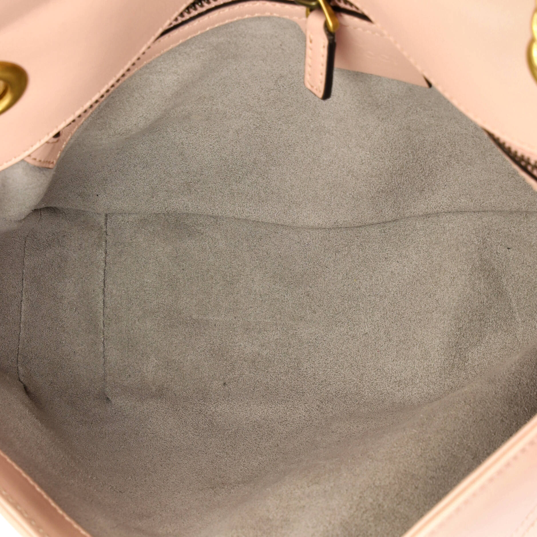 GG Marmont Flap Bag Matelasse Leather Medium