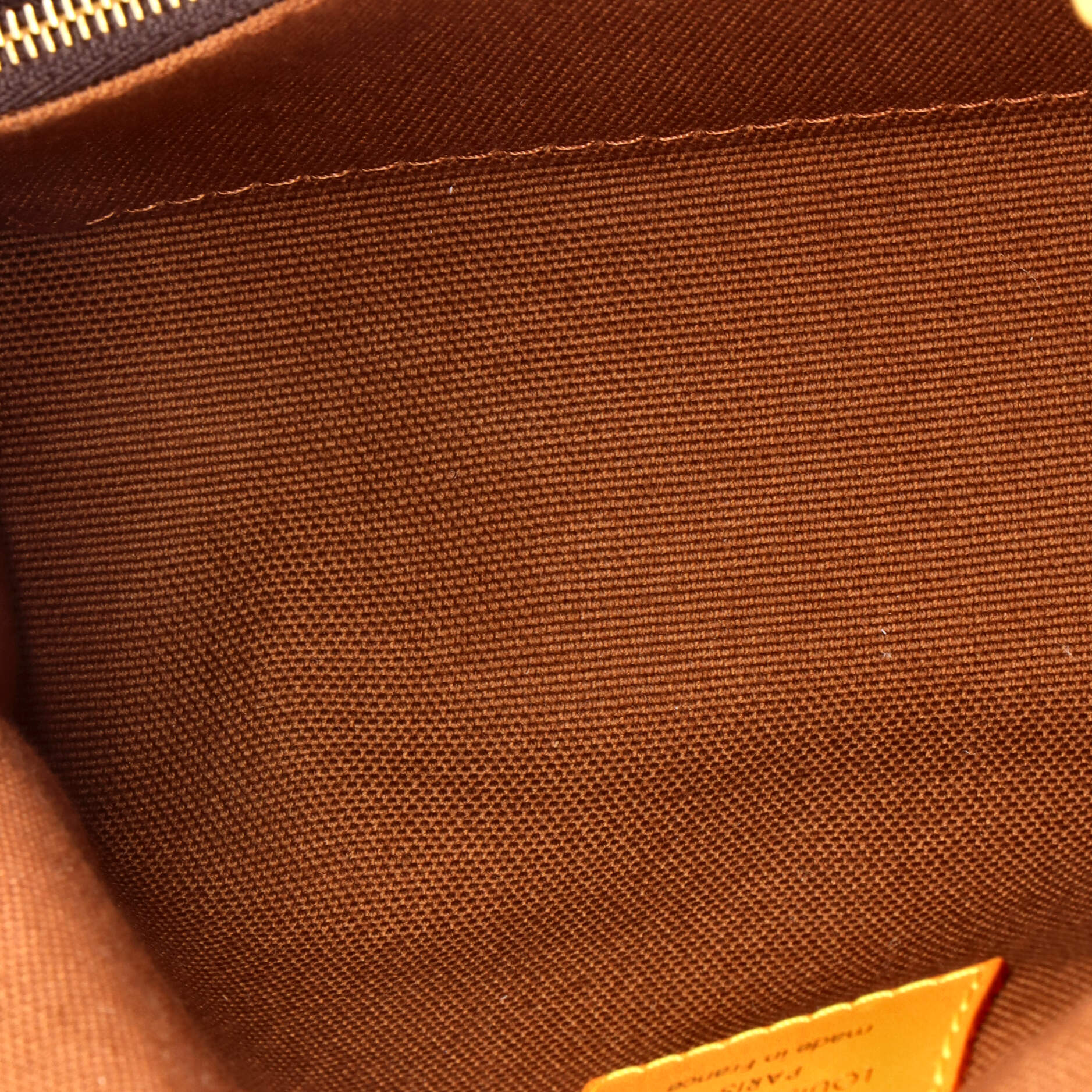 Steamer Wearable Wallet Monogram Archive