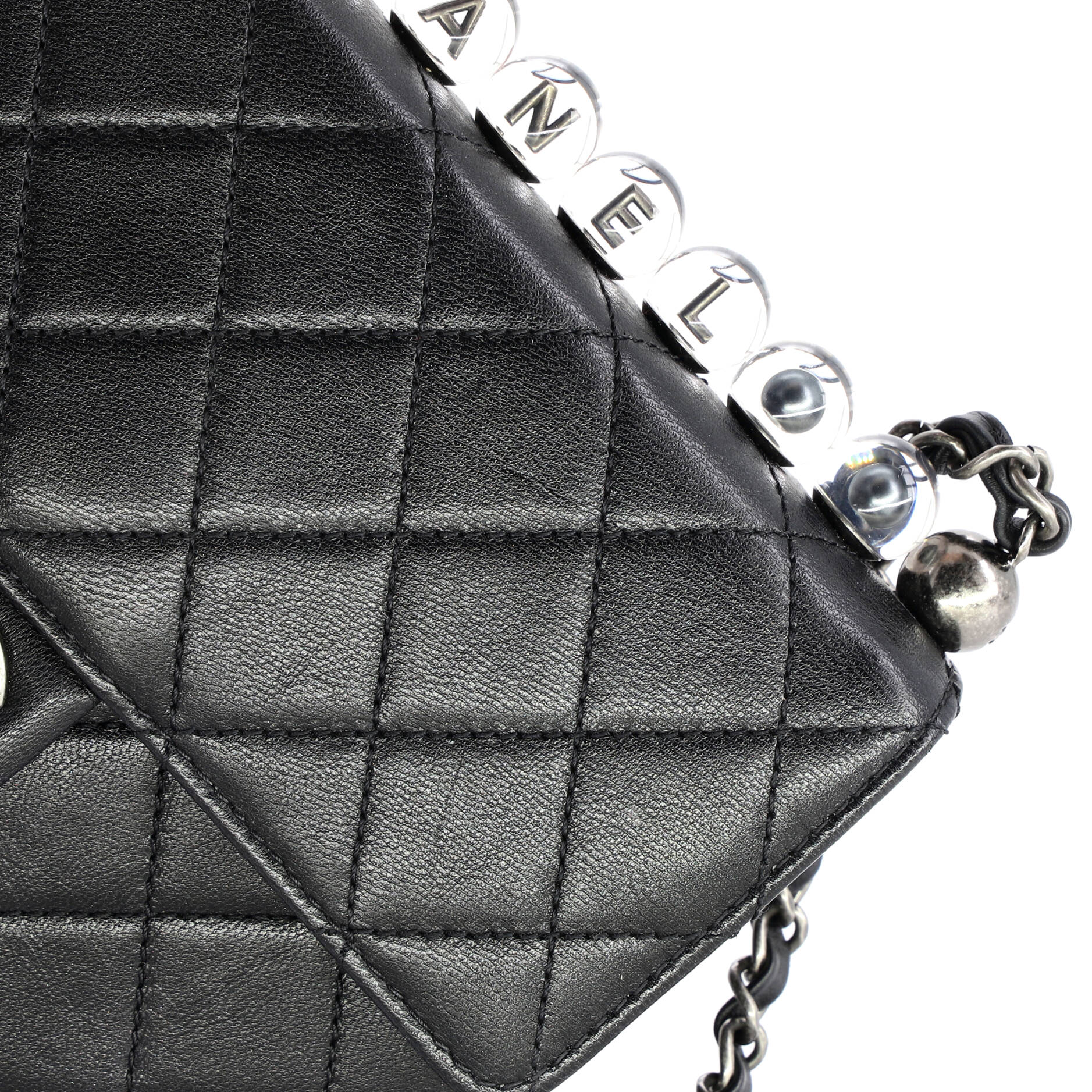 Chic Pearls Flap Bag Quilted Goatskin with Acrylic Beads Small