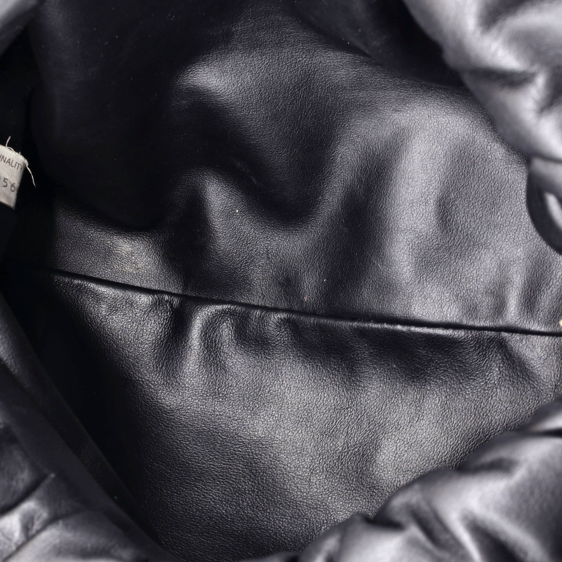 The Chain Pouch Leather
