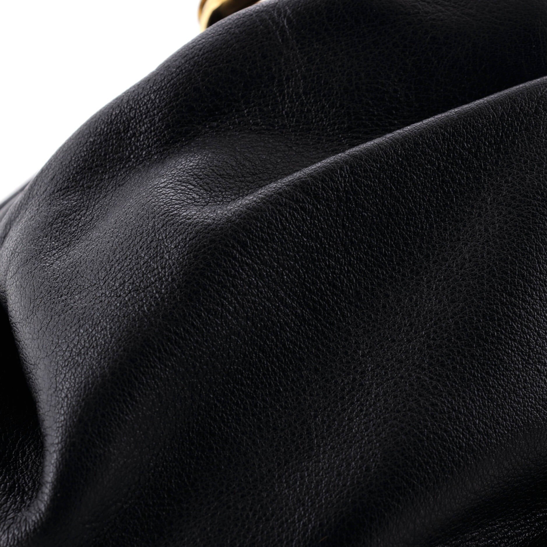 The Chain Pouch Leather