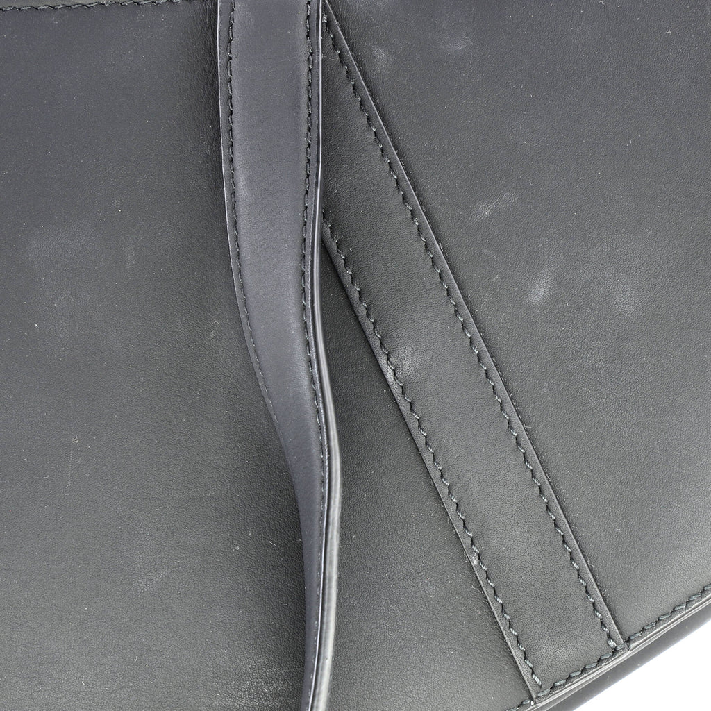 Ultra Matte Saddle Handbag Leather Medium