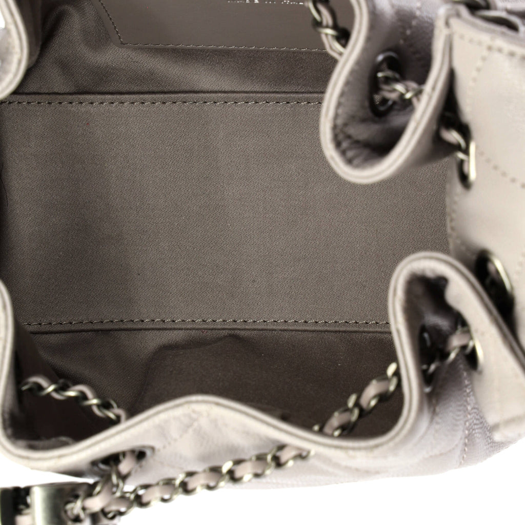 25 Hobo Bag Quilted Caviar Mini