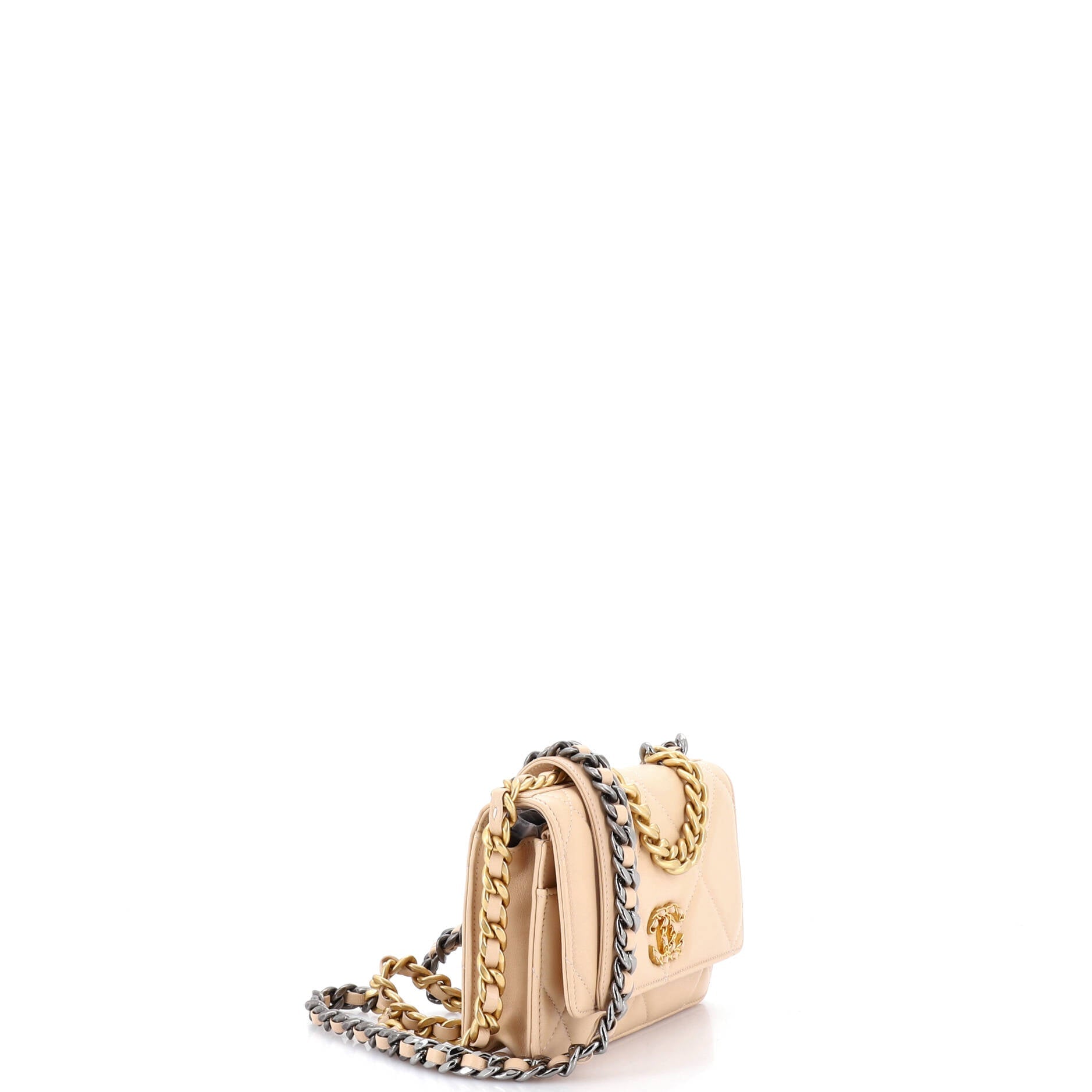 19 Wallet on Chain Quilted Lambskin