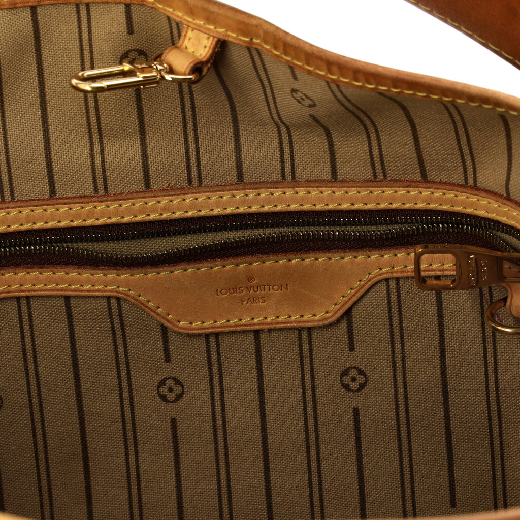 Delightful Handbag Monogram Canvas PM