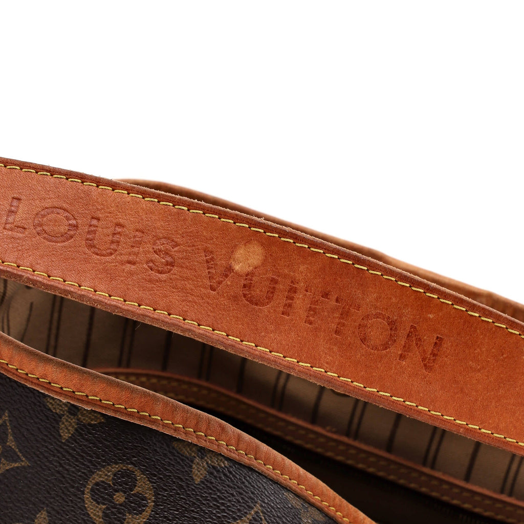 Delightful Handbag Monogram Canvas PM