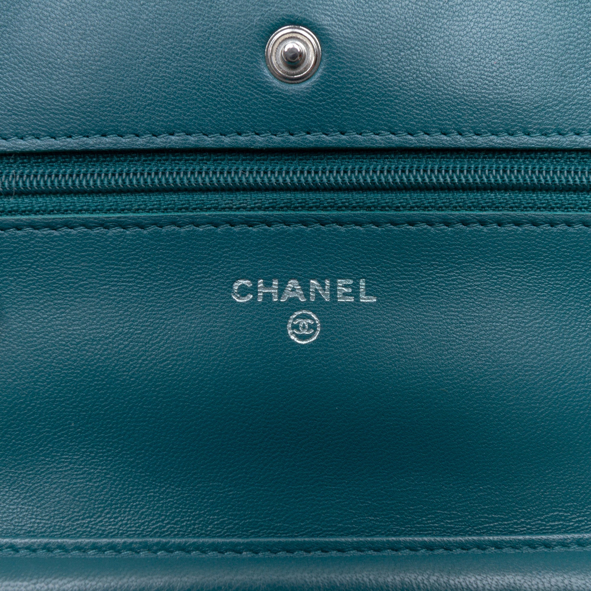 Wallet on Chain Quilted Lambskin