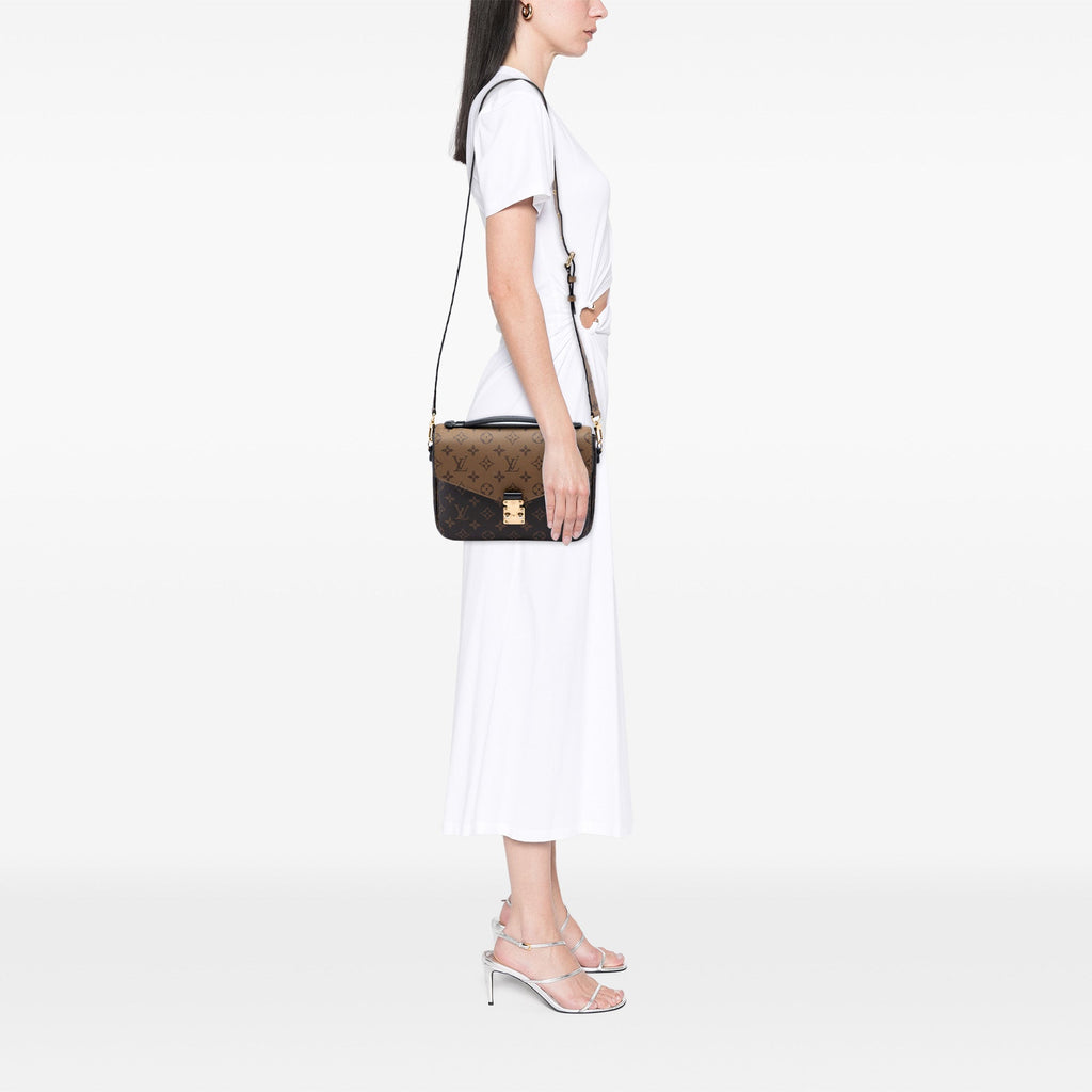 Pochette Metis Reverse Monogram Canvas