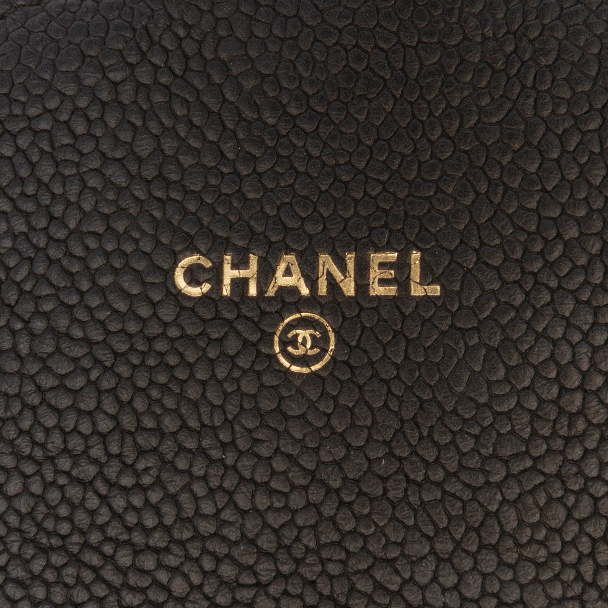 Thread Around Wallet on Chain Quilted Caviar