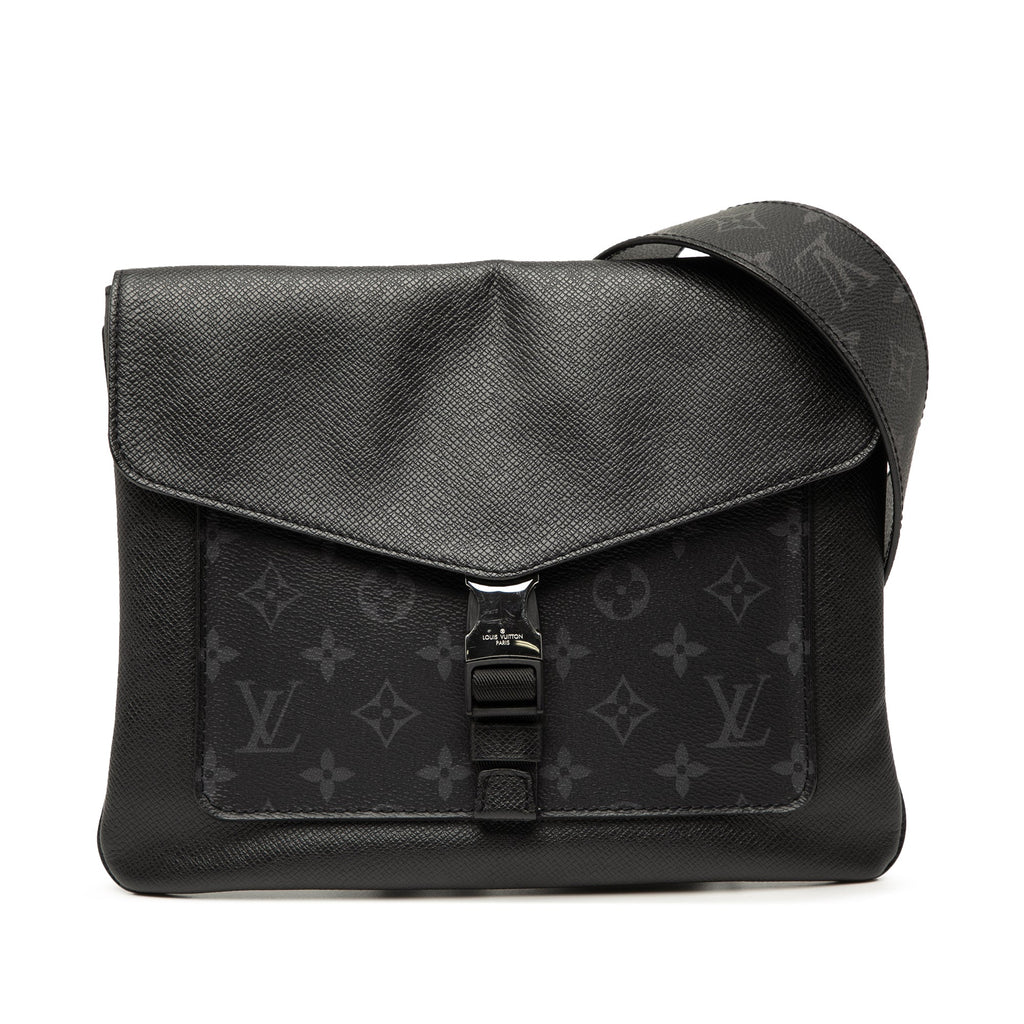 Outdoor Flap Messenger Monogram Taigarama