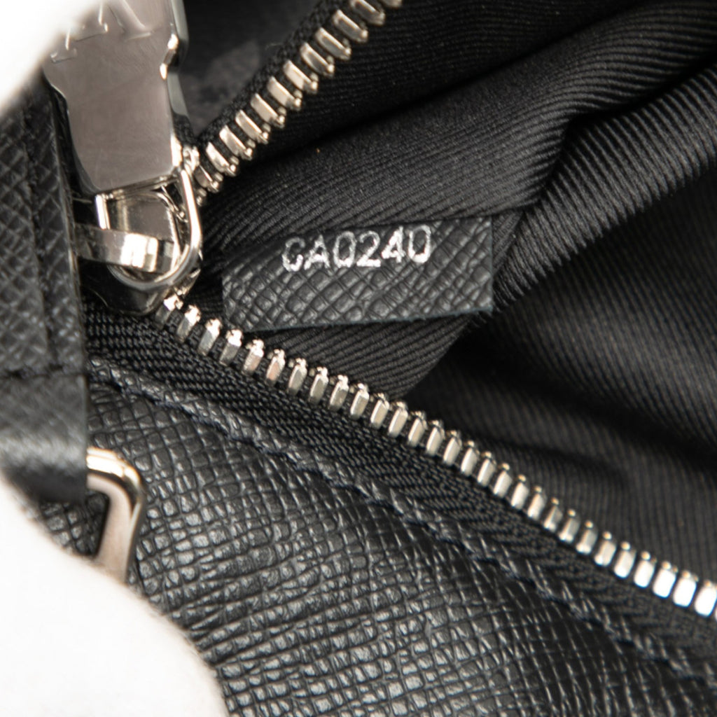 Outdoor Flap Messenger Monogram Taigarama