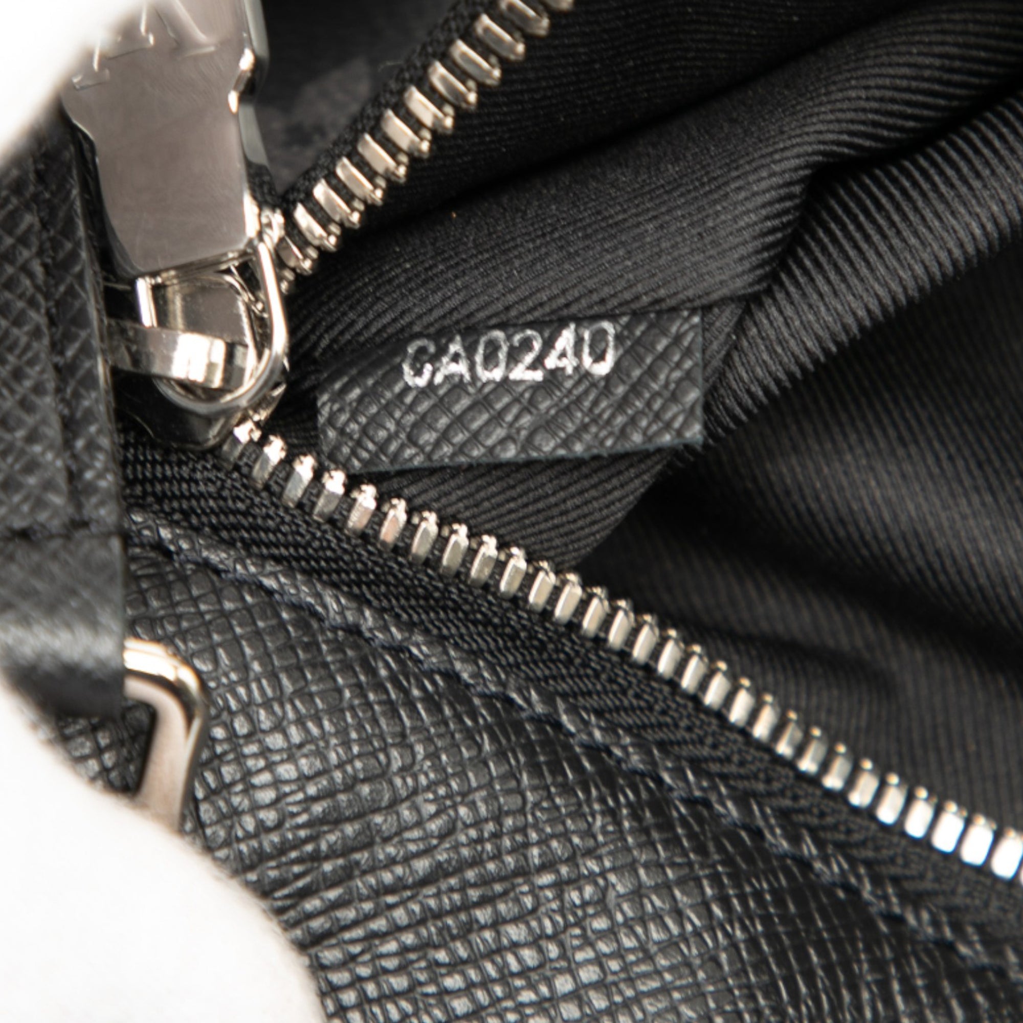Outdoor Flap Messenger Monogram Taigarama