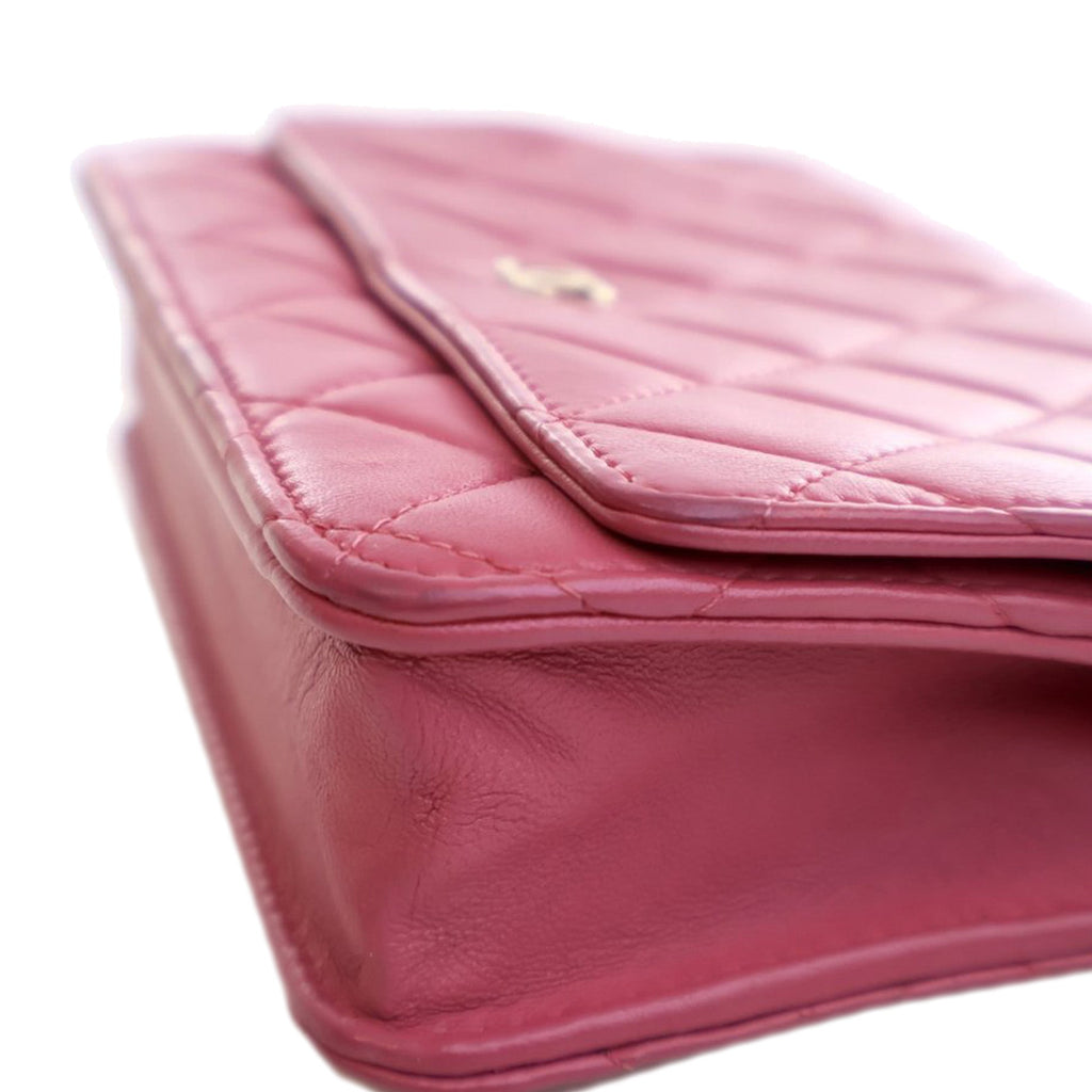 Wallet on Chain Quilted Lambskin
