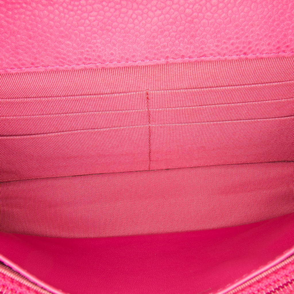 Wallet on Chain Quilted Caviar