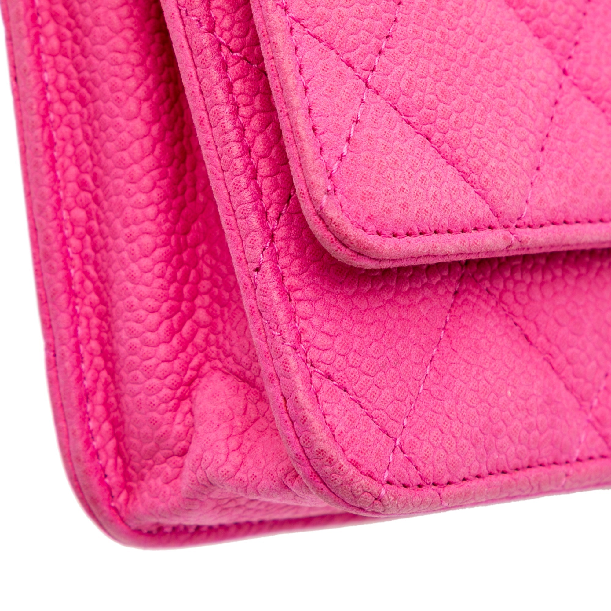 Wallet on Chain Quilted Caviar