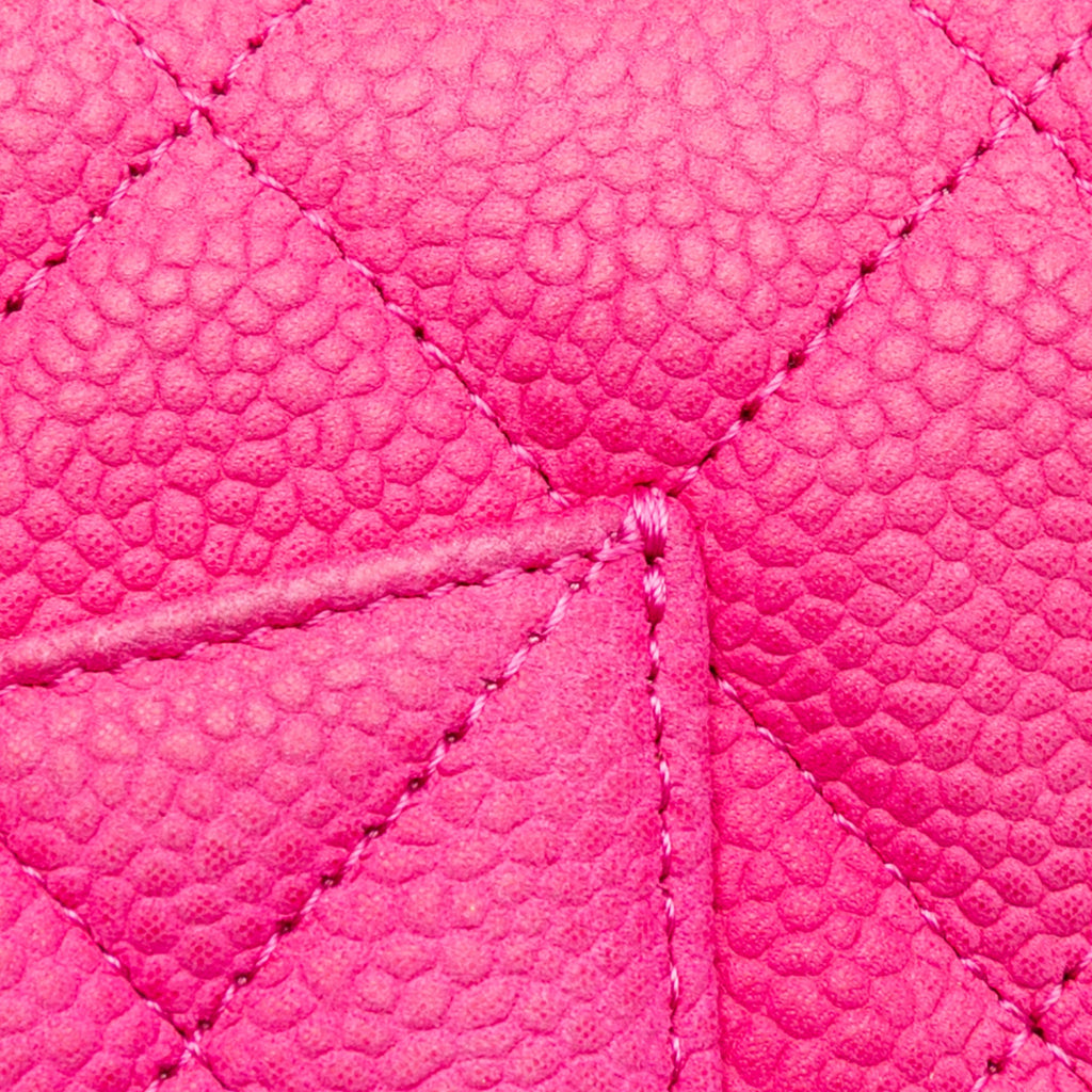 Wallet on Chain Quilted Caviar