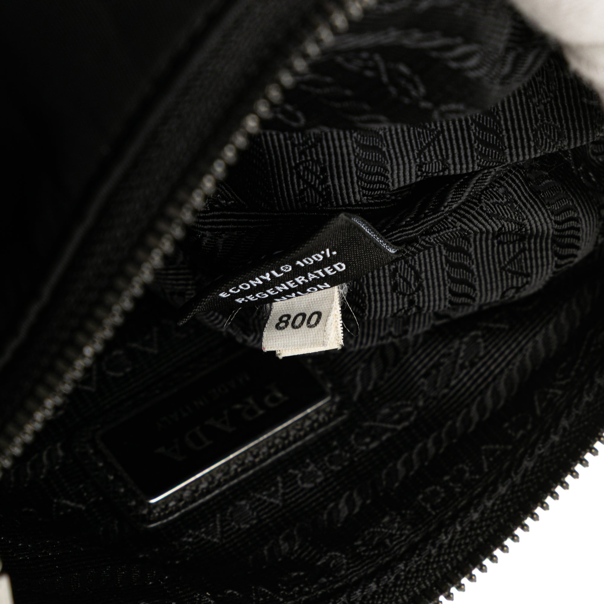 Re-Edition Zip Messenger Bag Tessuto Small