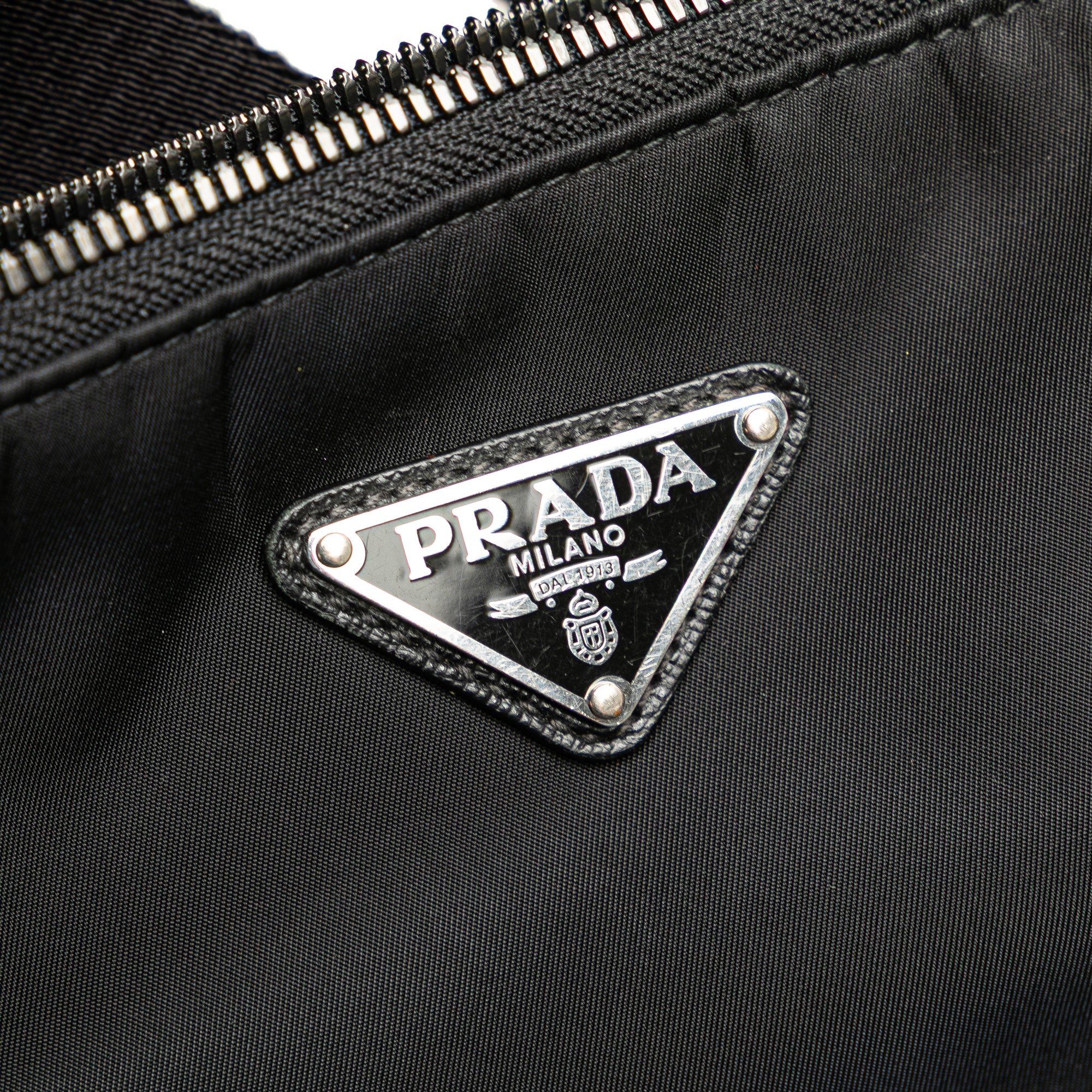 Re-Edition Zip Messenger Bag Tessuto Small