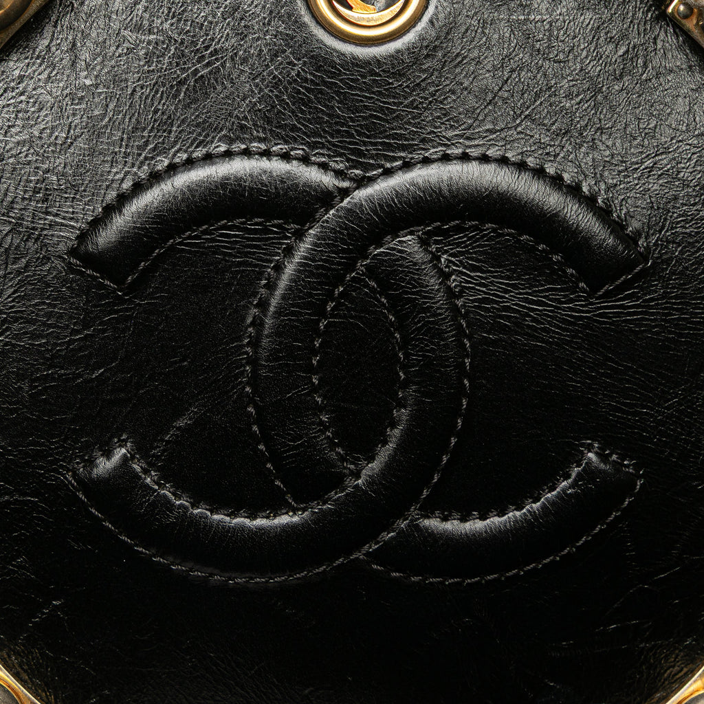 En Vogue Round Bag Crumpled Calfskin Small