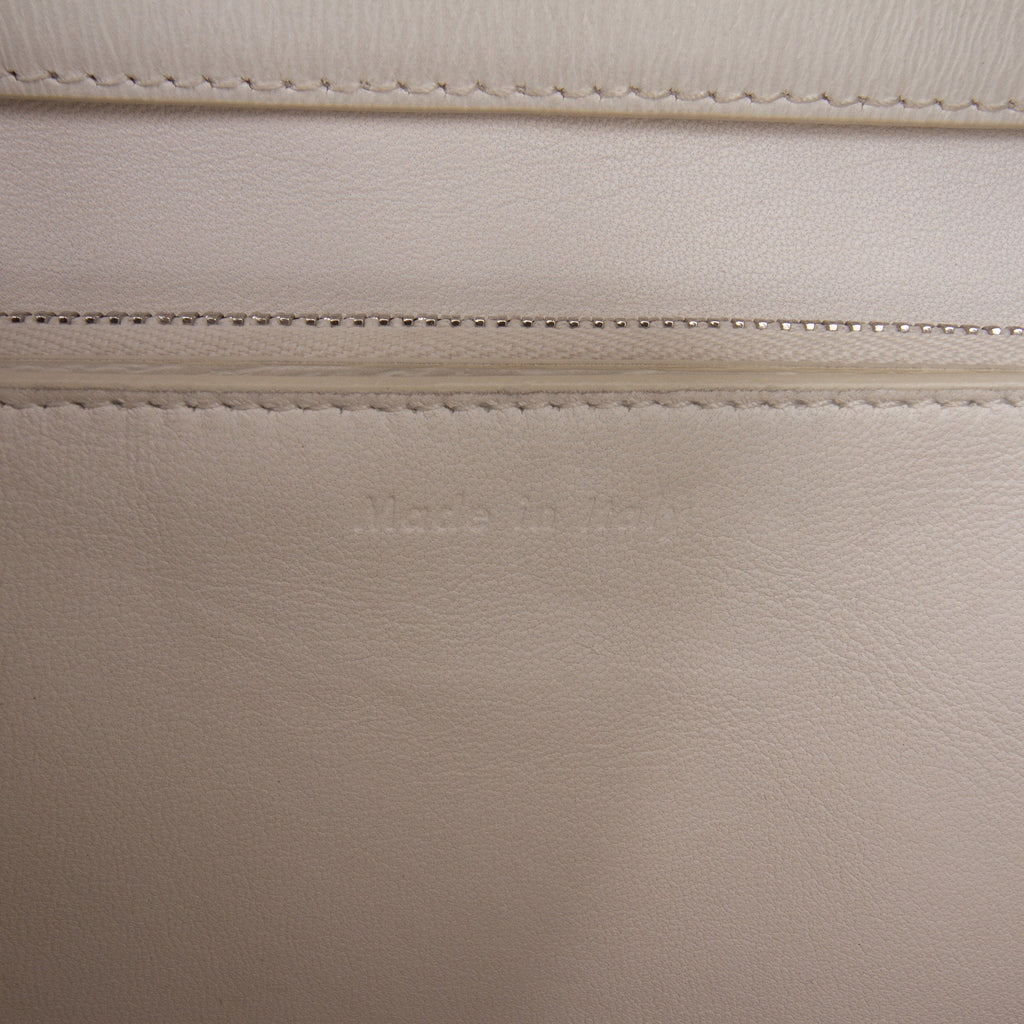 Classic Box Bag Grainy Leather Medium
