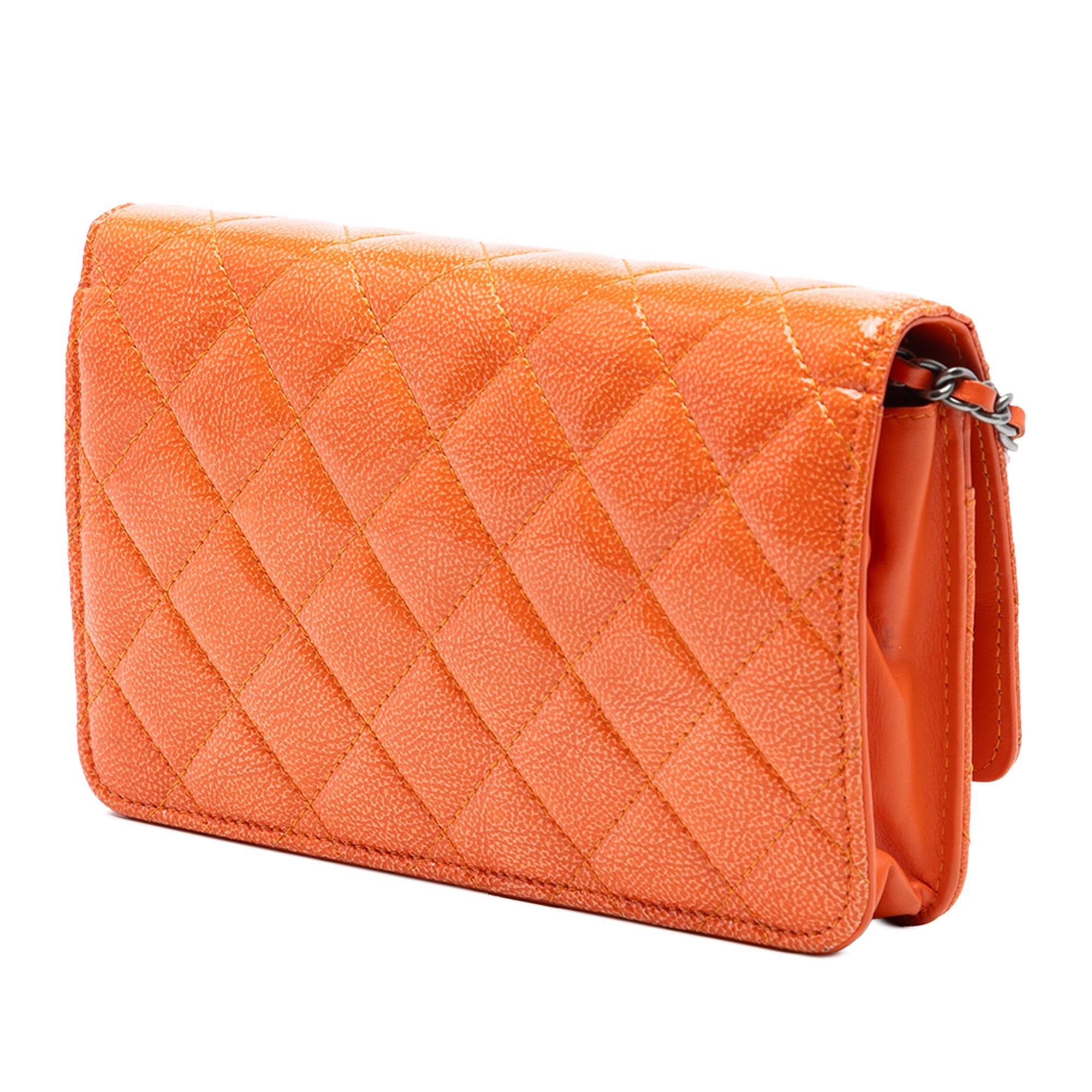 Wallet on Chain Quilted Caviar