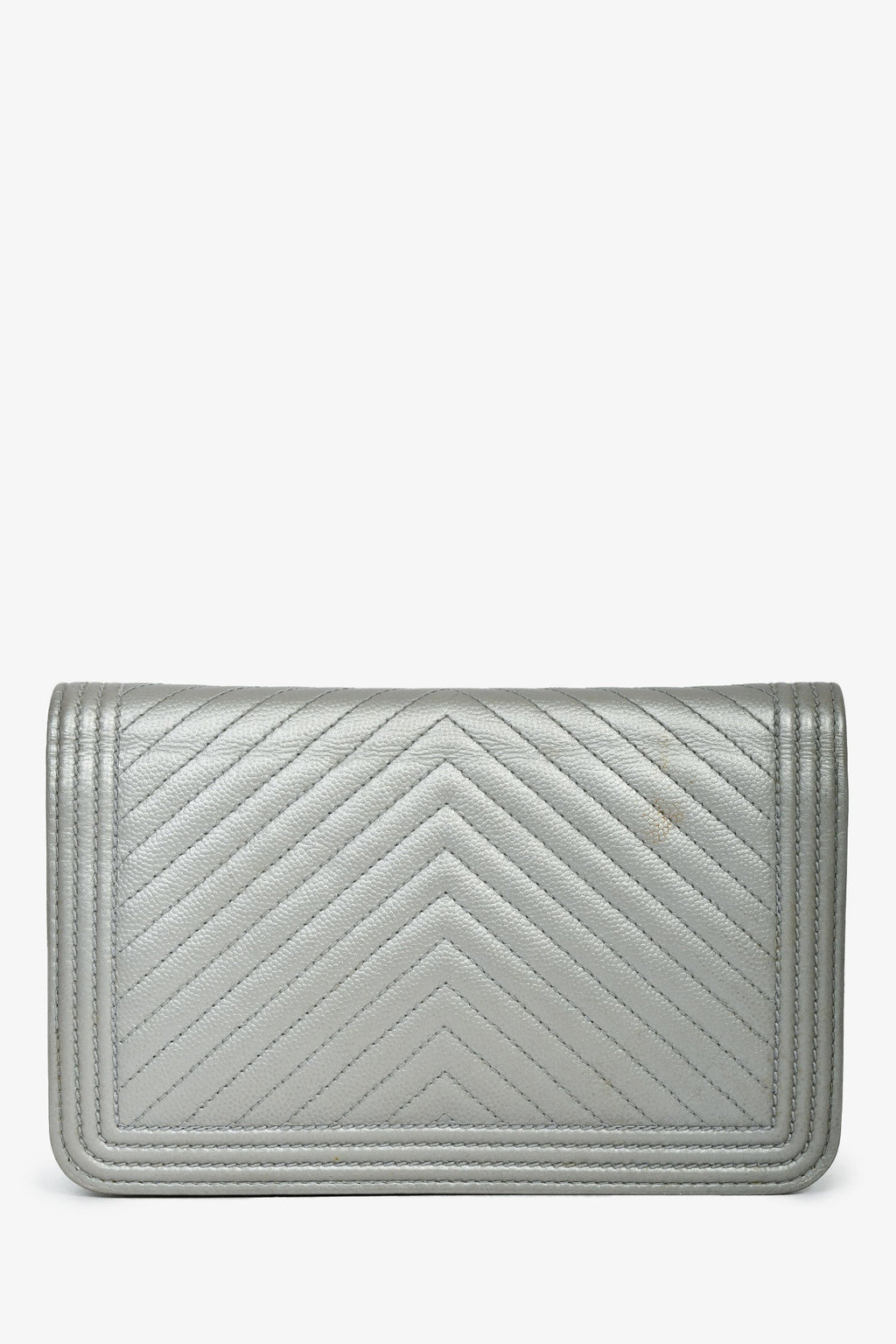 Pre-Loved Chanel™ 2016 Silver Metallic Caviar Leather Chevron Wallet on Chain
