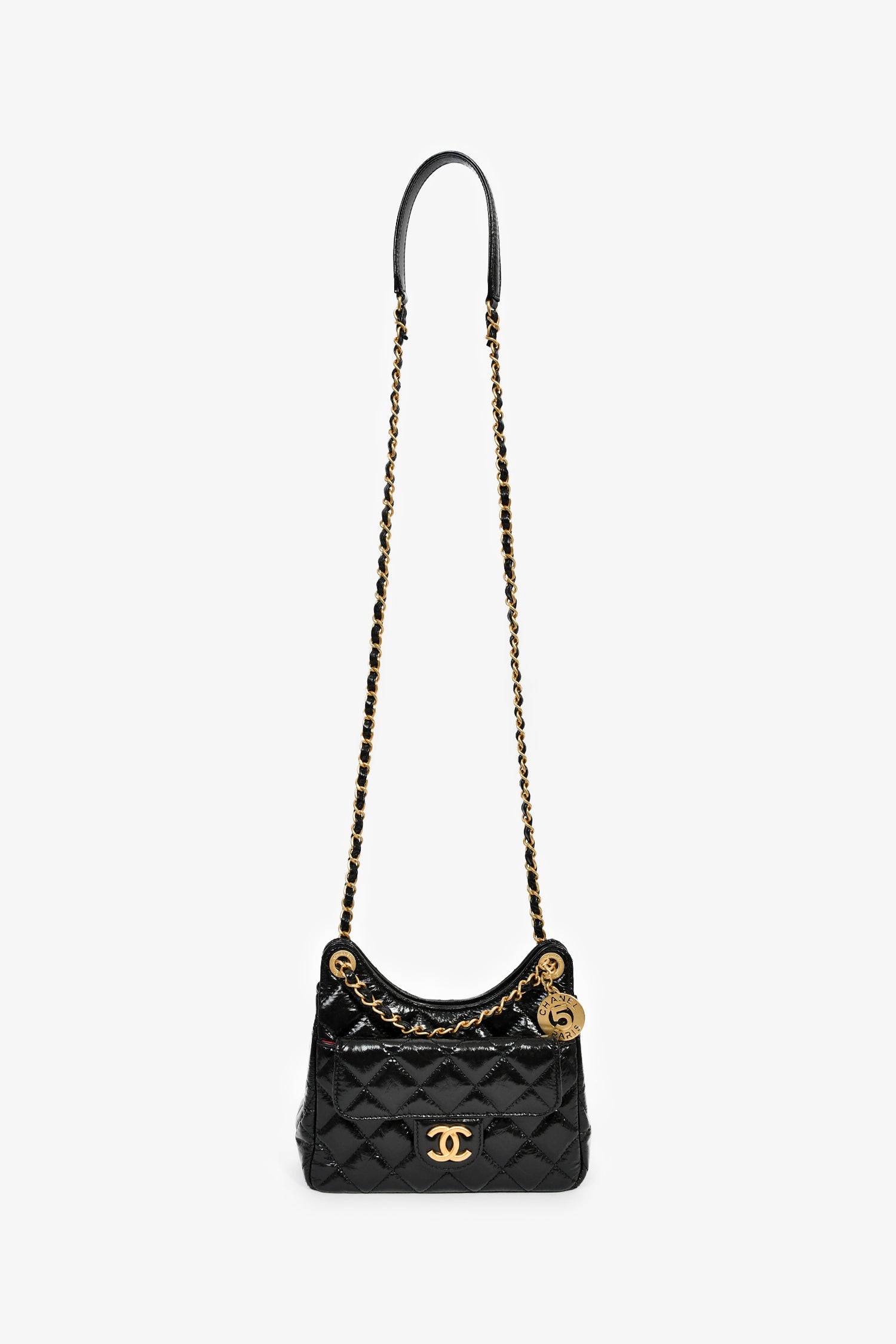 Pre-Loved Chanel™ 2023 Black Patent Leather 'Wavy' CC Shoulder Bag