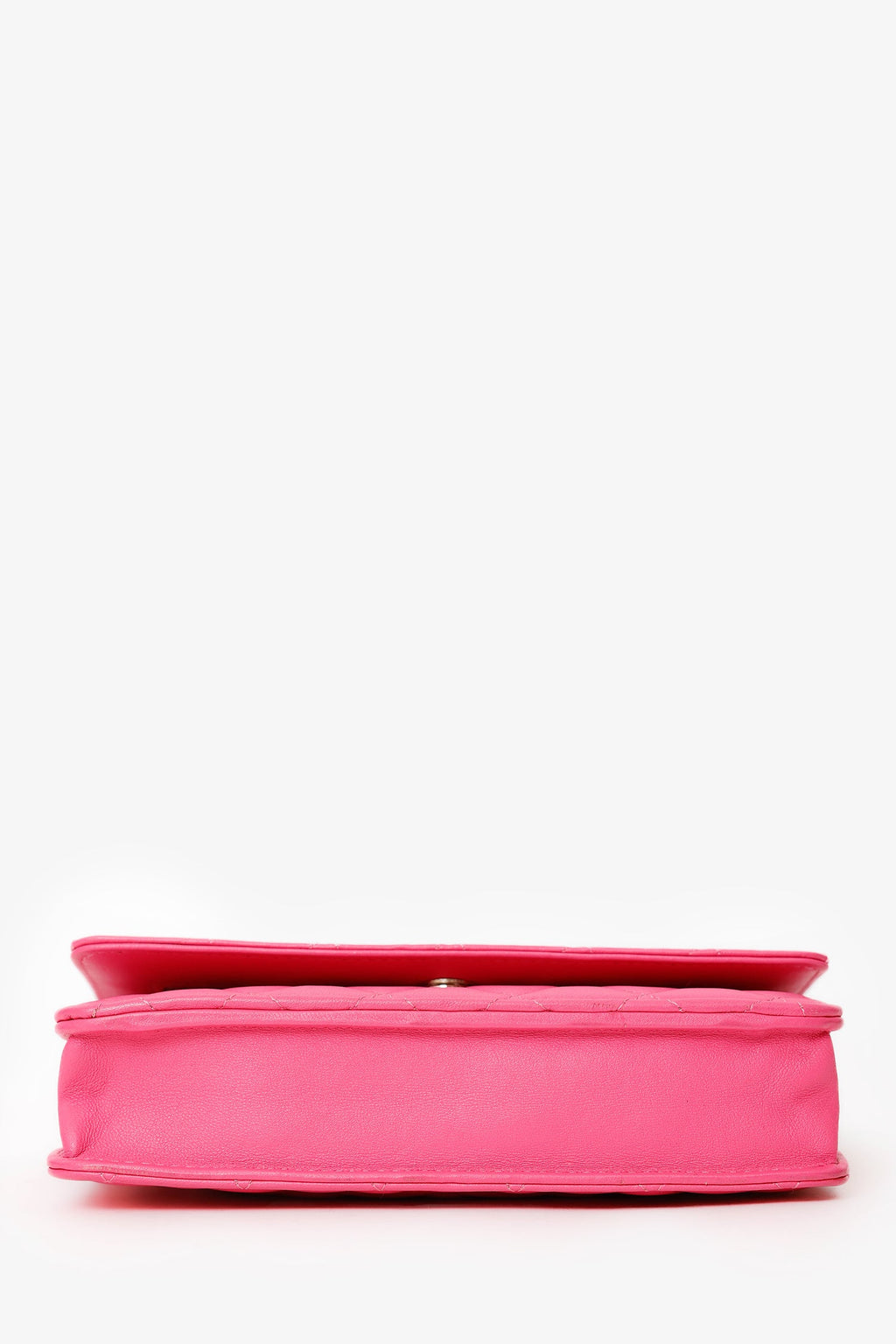 Pre-Loved Chanel™ 22P Pink Quilted Lambskin Pearl Wallet on Chain