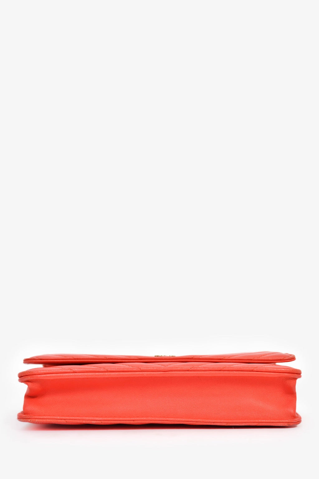 Pre-Loved Chanel™ 2016-17 Red Lambskin Chevron Quilted "Trendy" Wallet on Chain