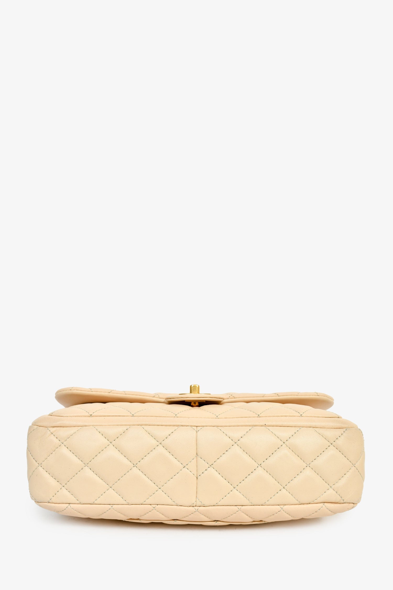 Pre-Loved Chanel™ 2013-14 Vanilla Beige Lambskin Quilted Flap Chain Shoulder Bag