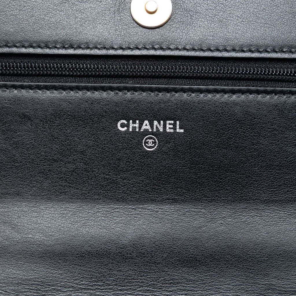 Gabrielle Wallet on Chain Quilted Aged Calfskin