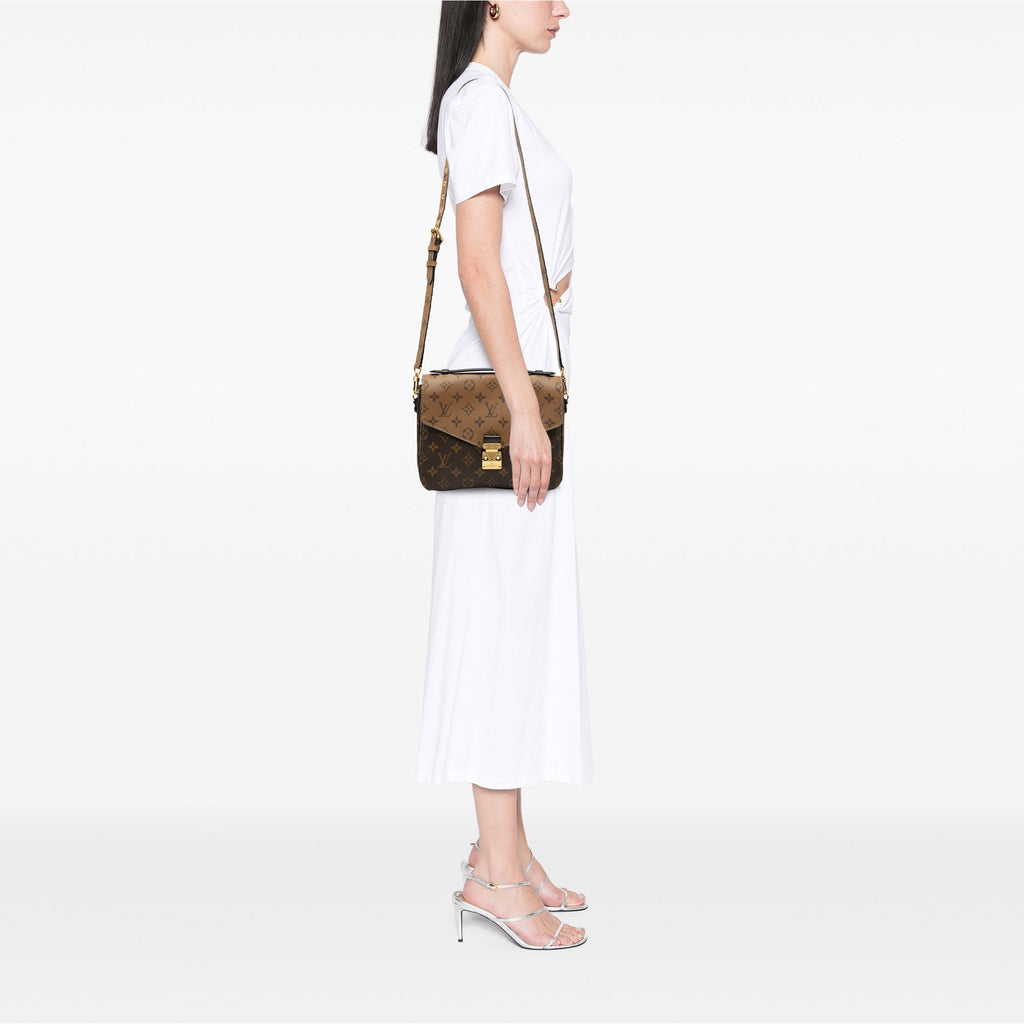 Pochette Metis Reverse Monogram Canvas