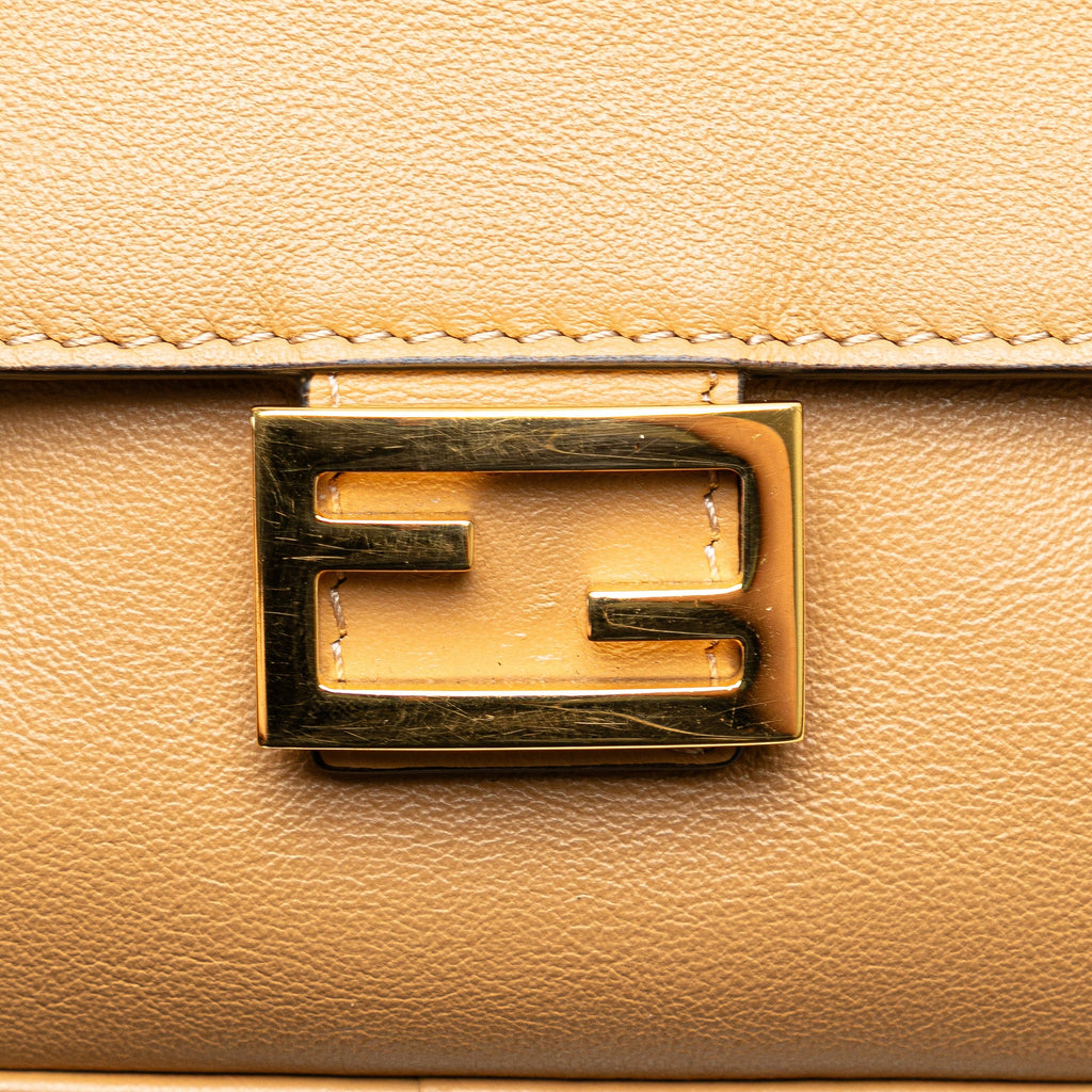 Baguette Camera Crossbody Bag Leather