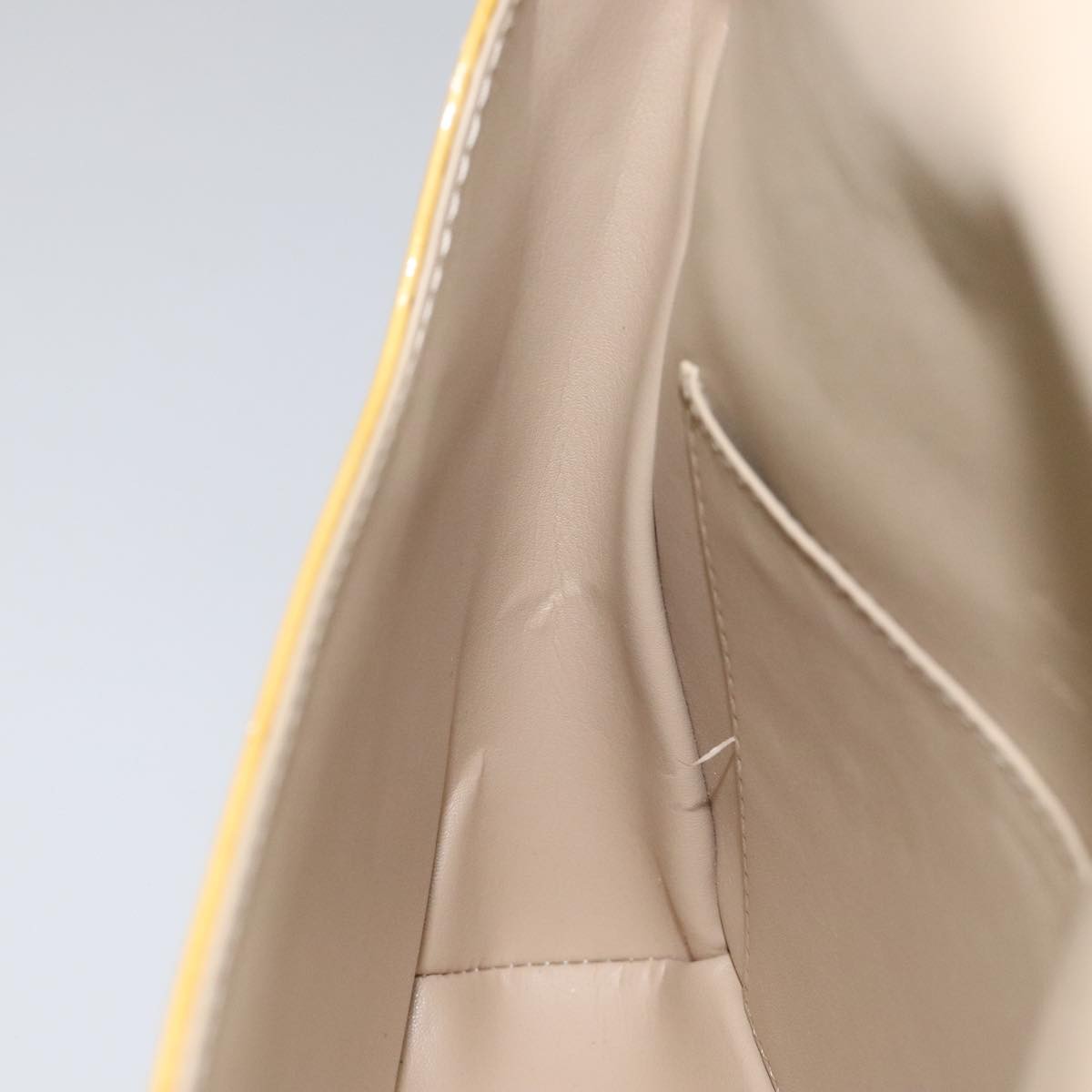 Louis Vuitton Thompson Street Handbag Monogram Vernis Beige Patent_Leather Bag (Pre-Owned)