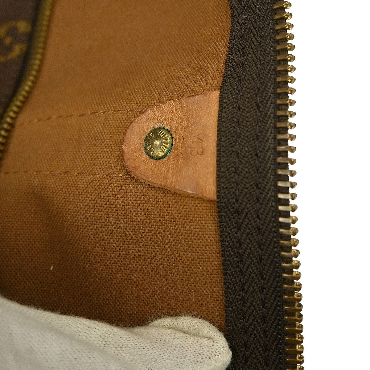 Louis Vuitton Keepall Bag Monogram Canvas Brown Canvas Travel Bag Bag (Pre-Owned)