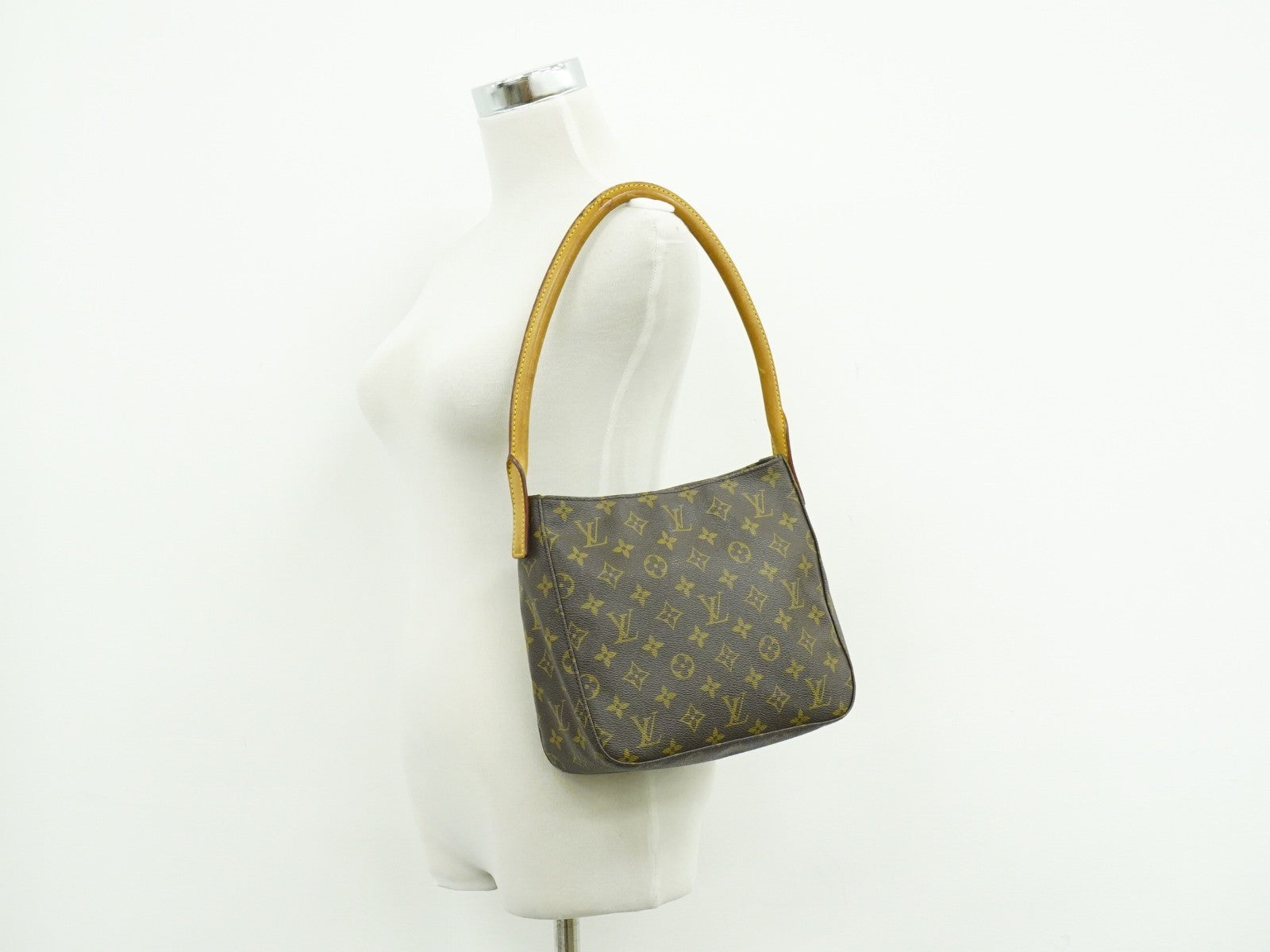 Louis Vuitton Monogram Looping Handbag Monogram Canvas Brown Canvas Shoulder Bag Bag (Pre-Owned)