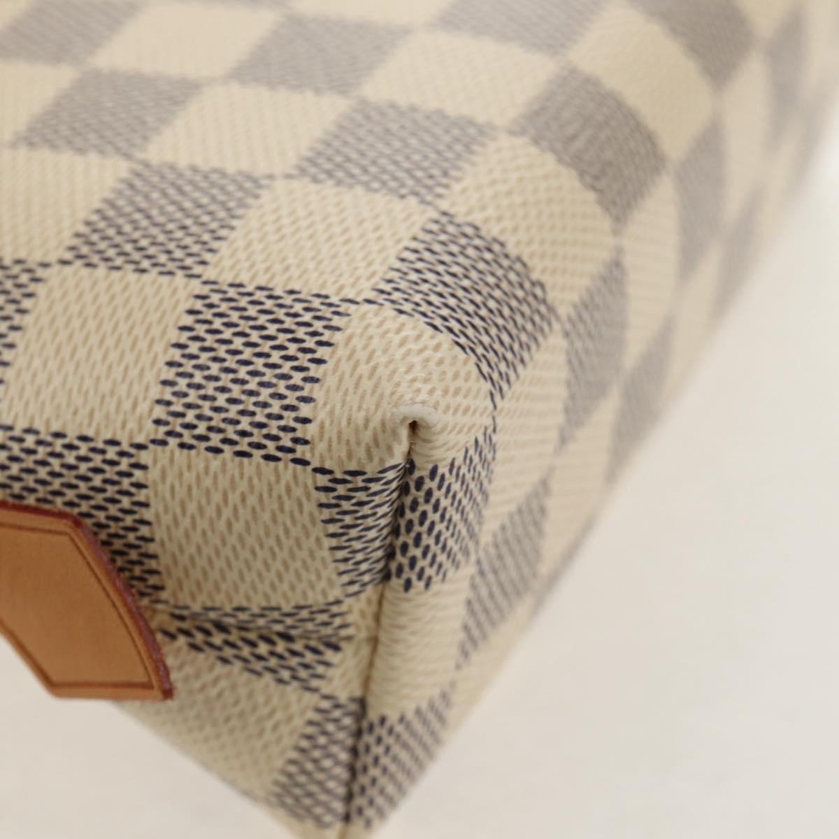 Louis Vuitton Cosmetic Pouch Damier Beige Canvas Clutche & Pouche Bag (Pre-Owned)